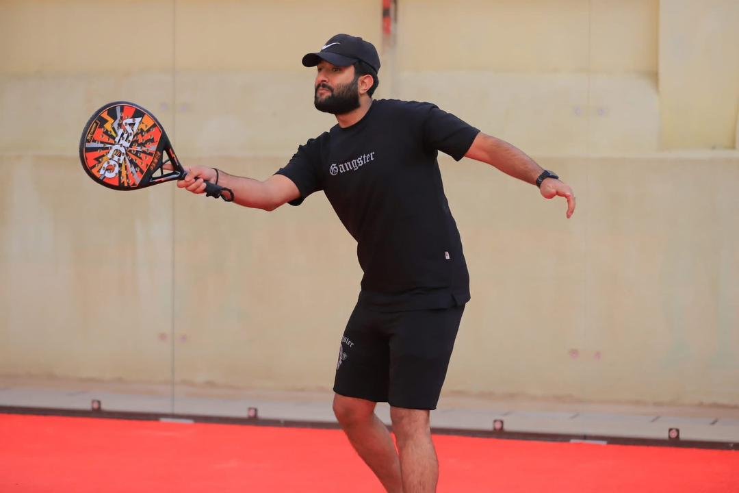 صورة من نحن